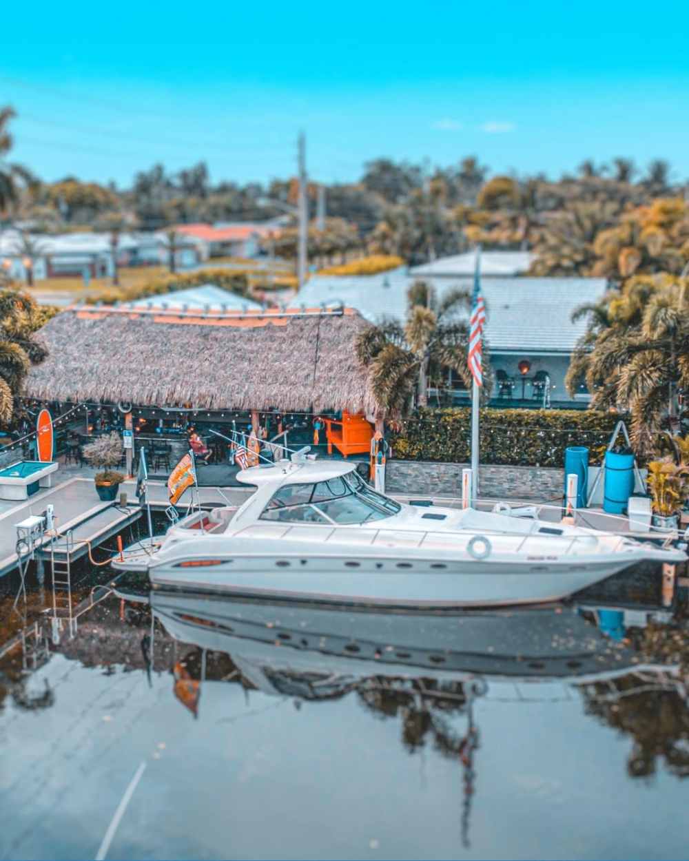 Should You Book a Daytime or Evening Yacht Charter in Boca Raton?